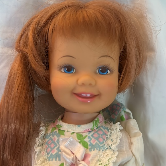 Cinnamon doll by Ideal Chrissy’s little sister very cute hair grows & goes nice - Picture 3 of 14